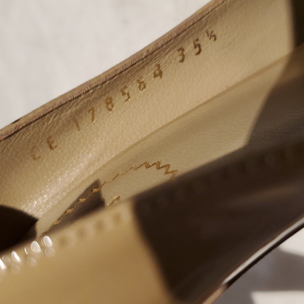 YSL Pumps - Picture 6 of 7